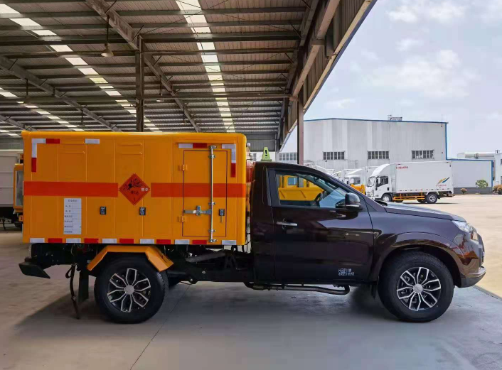 翠屏凯龙矿山设备爆破器材运输车安全性如何？