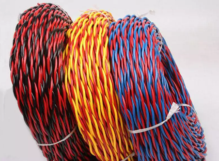 翠屏安全警示:放炮线与爆破母线使用的注意事项