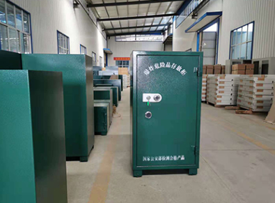 翠屏炸药柜一般是什么材质的容易生锈吗?