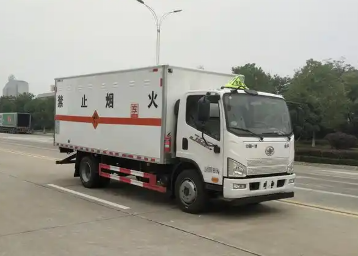 翠屏爆破器材运输车可以上高速吗?