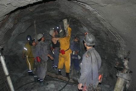 翠屏工程爆破中的危险因素分析以及应对工程爆破危险的措施